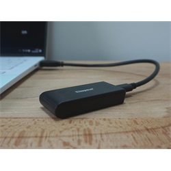 SSD külső Kingston Hordozható SSD USB 3.2 Gen 2 2000GB XS1000