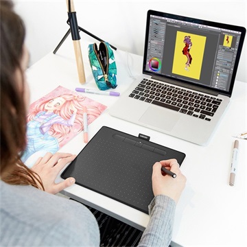 Wacom Intuos M Bluetooth digitalizáló tábla fekete