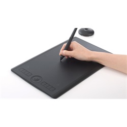 Wacom Intuos Pro Medium 2017 digitalizáló tábla Black